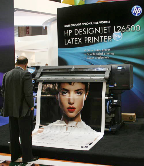 Mimaki JV400-130LX latex ink printer brings back to the wide-format inkjet industry an interesting form of resin ink.